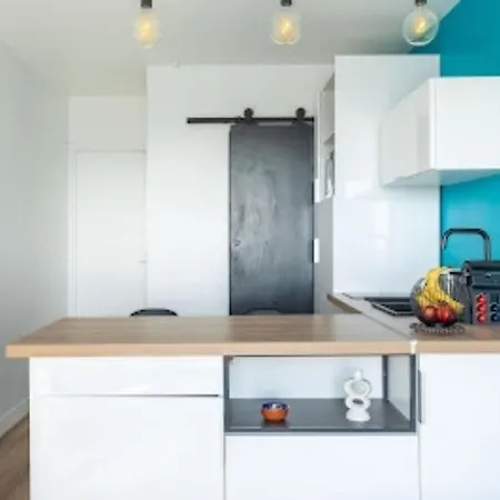 Cocon Design Et Cosy A La Defense, Vue Imprenable Sur Paris Apartment