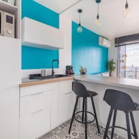 Cocon Design Et Cosy A La Defense, Vue Imprenable Sur Paris *